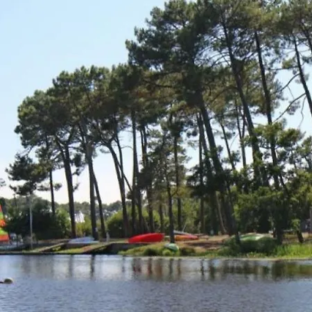 Campsite Dans Un Mobil Climatise Dans Les Landes Entre Foret, Lacs Et Ocean, Sainte-Eulalie-en-Born